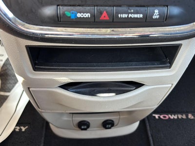 2015 Chrysler Town & Country Touring