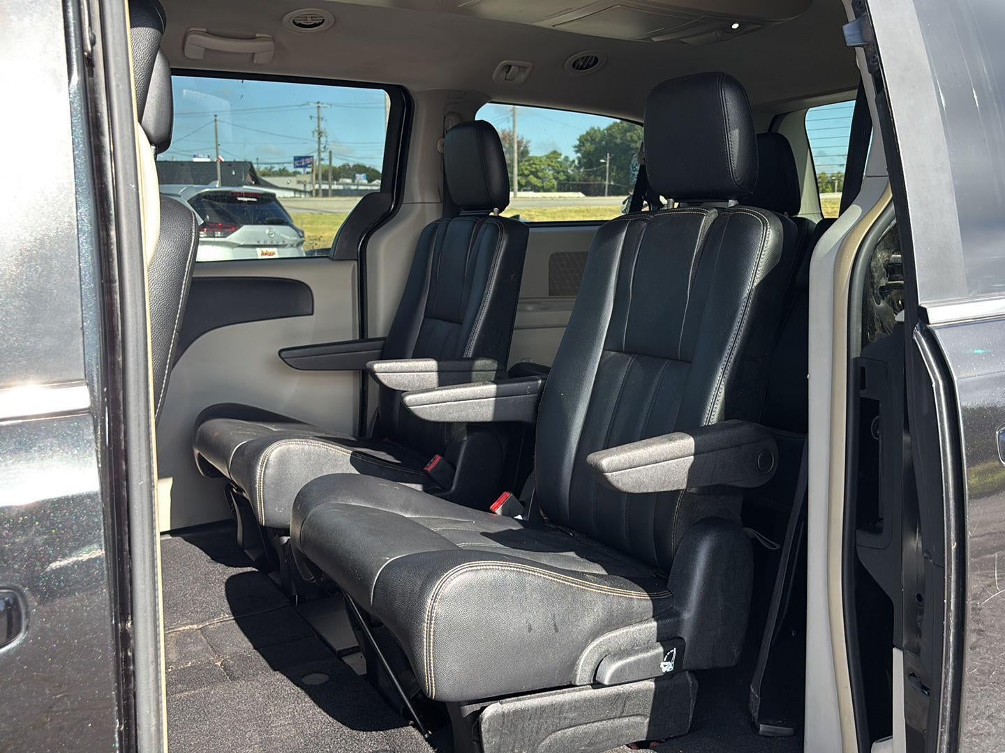 2015 Chrysler Town & Country Touring