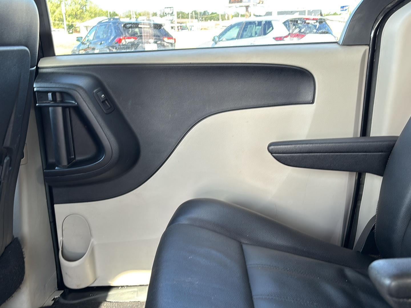 2015 Chrysler Town & Country Touring