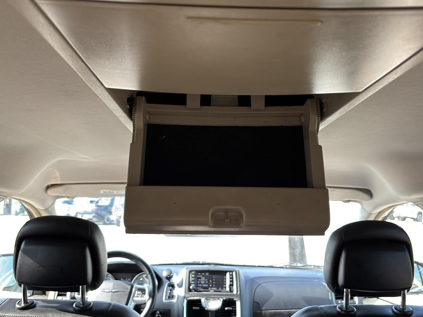 2015 Chrysler Town & Country Touring