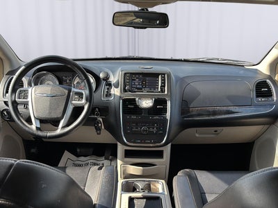 2015 Chrysler Town & Country Touring