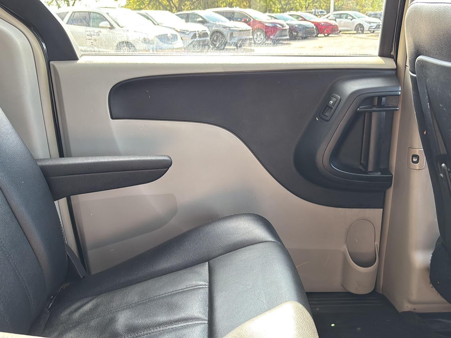 2015 Chrysler Town & Country Touring