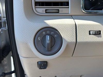 2014 Lincoln Navigator Base