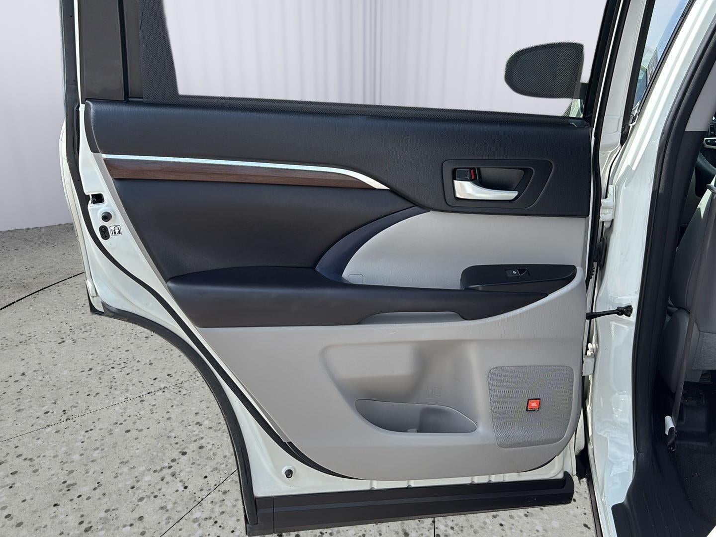 2016 Toyota Highlander Limited