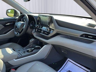 2020 Toyota Highlander Hybrid XLE