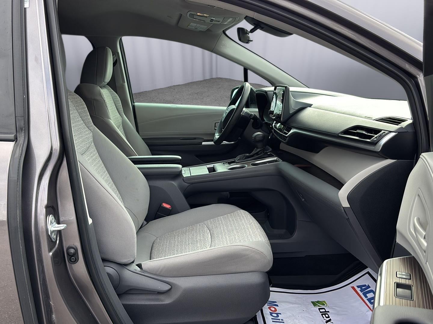 2021 Toyota Sienna LE