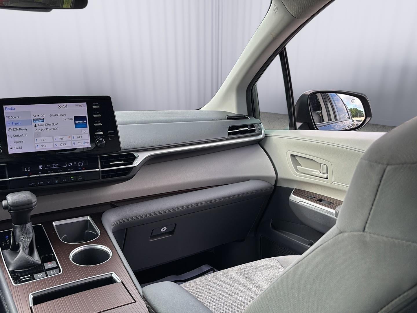 2021 Toyota Sienna LE