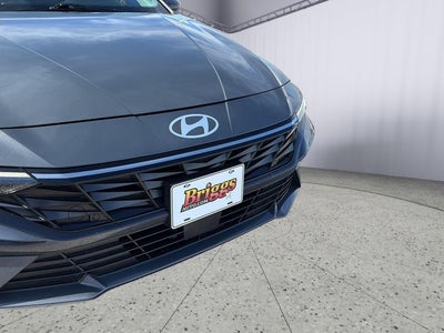 2025 Hyundai ELANTRA SEL
