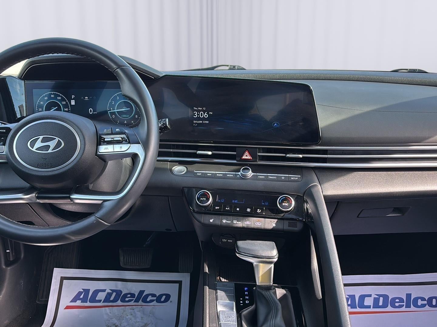 2025 Hyundai ELANTRA SEL