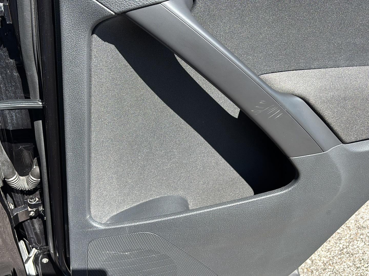 2013 Volkswagen Tiguan S w/Sunroof
